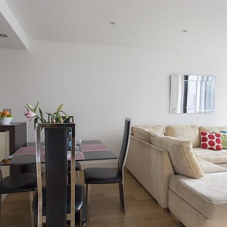Times Square Serviced Apartments Лондон Екстер'єр фото