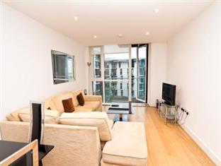 Times Square Serviced Apartments Лондон Екстер'єр фото