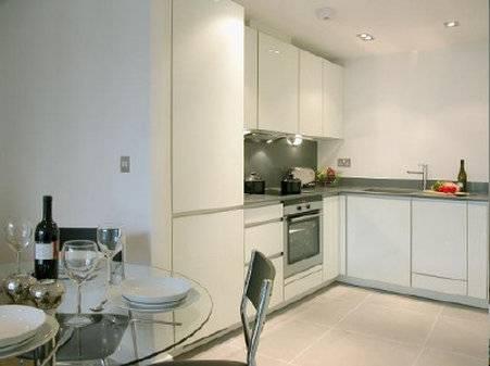 Times Square Serviced Apartments Лондон Екстер'єр фото