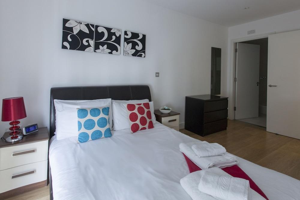 Times Square Serviced Apartments Лондон Екстер'єр фото